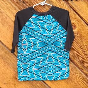LULAROE 41 SLOAN TURQUOISE PRINT W/BLACK SLEEVES